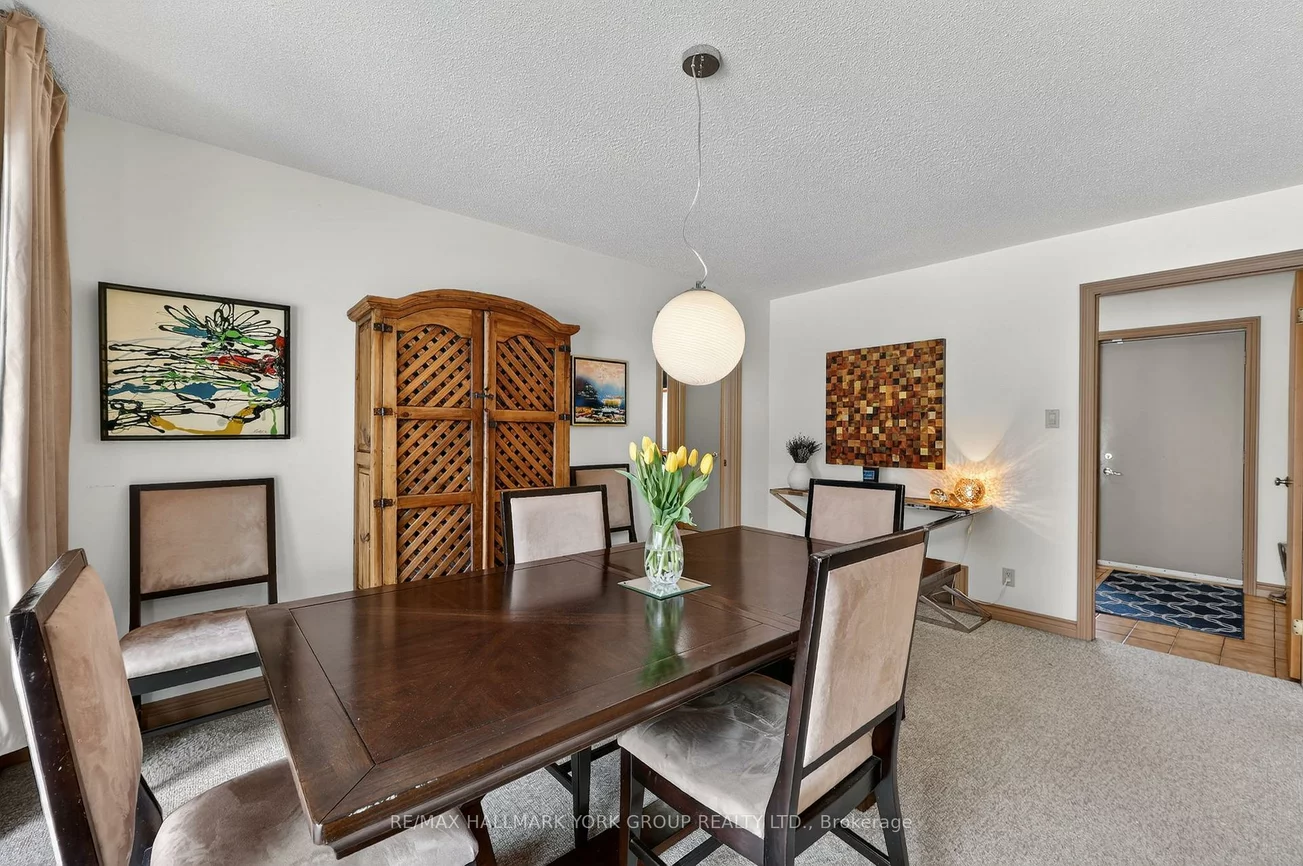 103, Curtis, King City, King