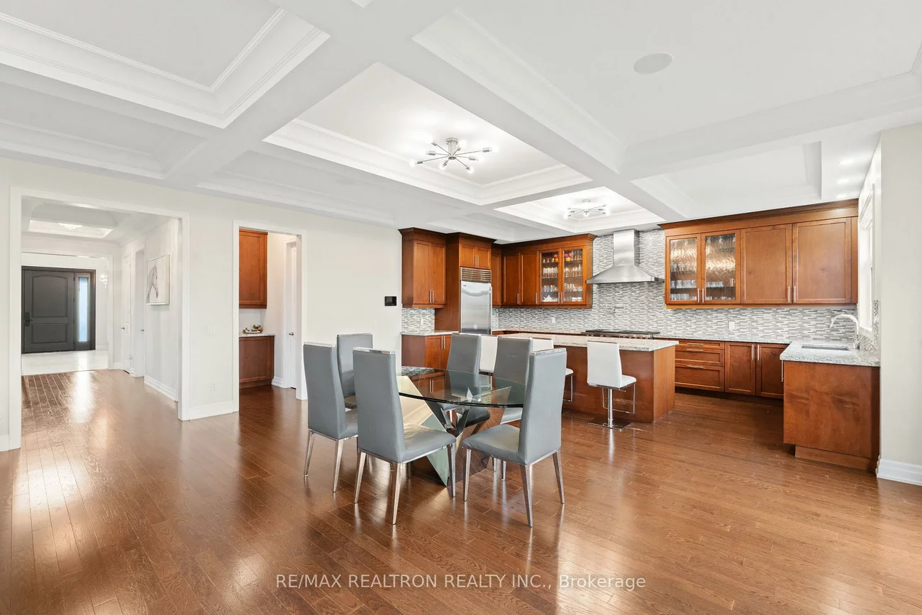 56, Ria, King City, King