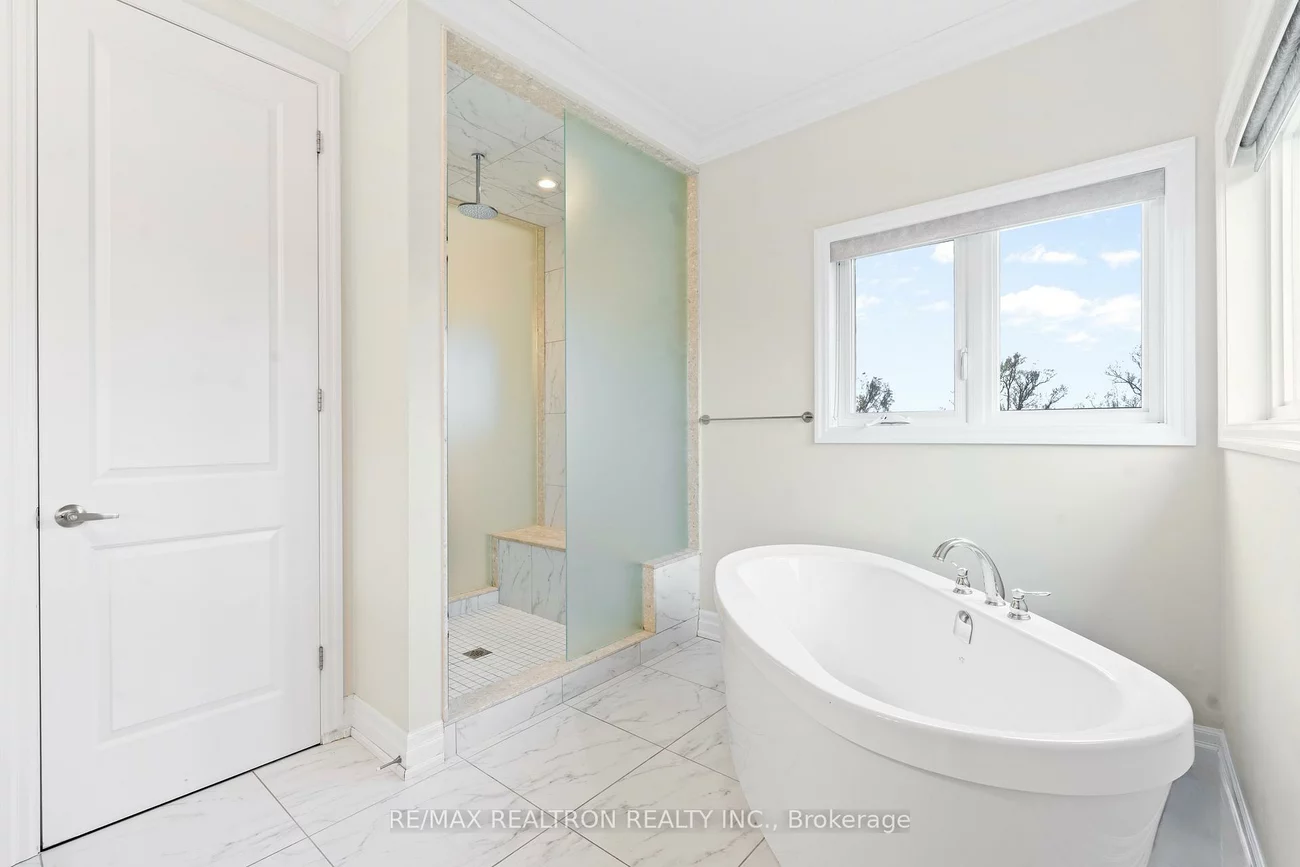 56, Ria, King City, King