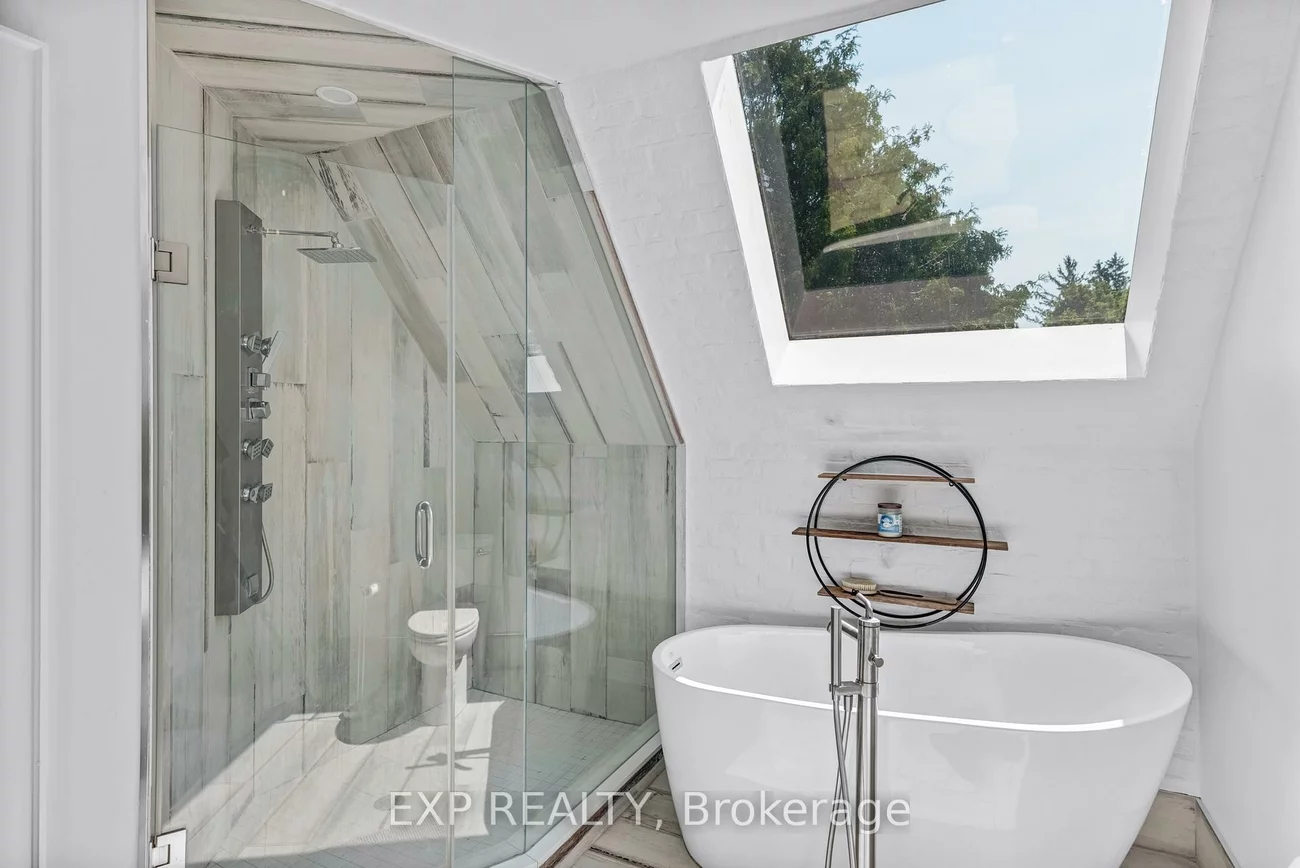 17, Chamberlain, Nobleton, King