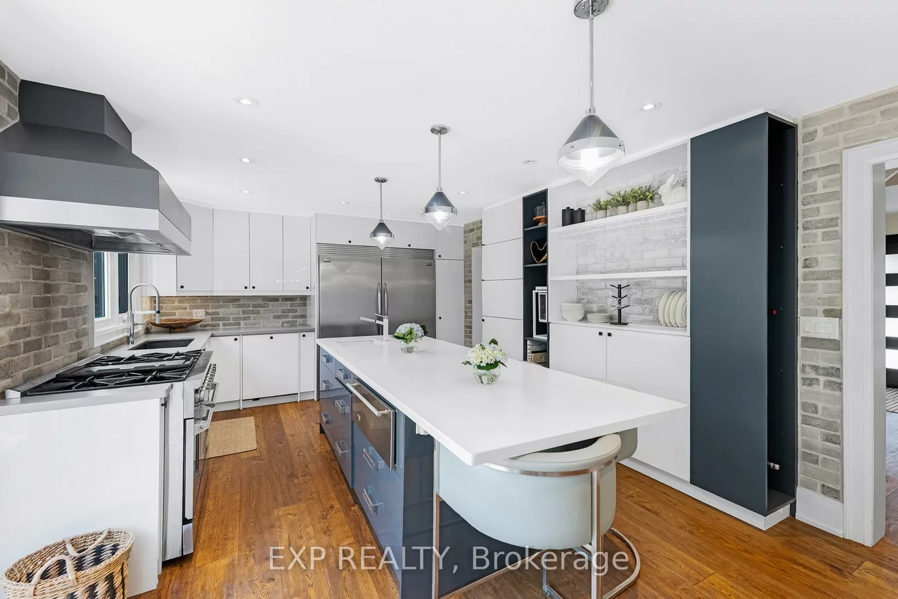 17, Chamberlain, Nobleton, King