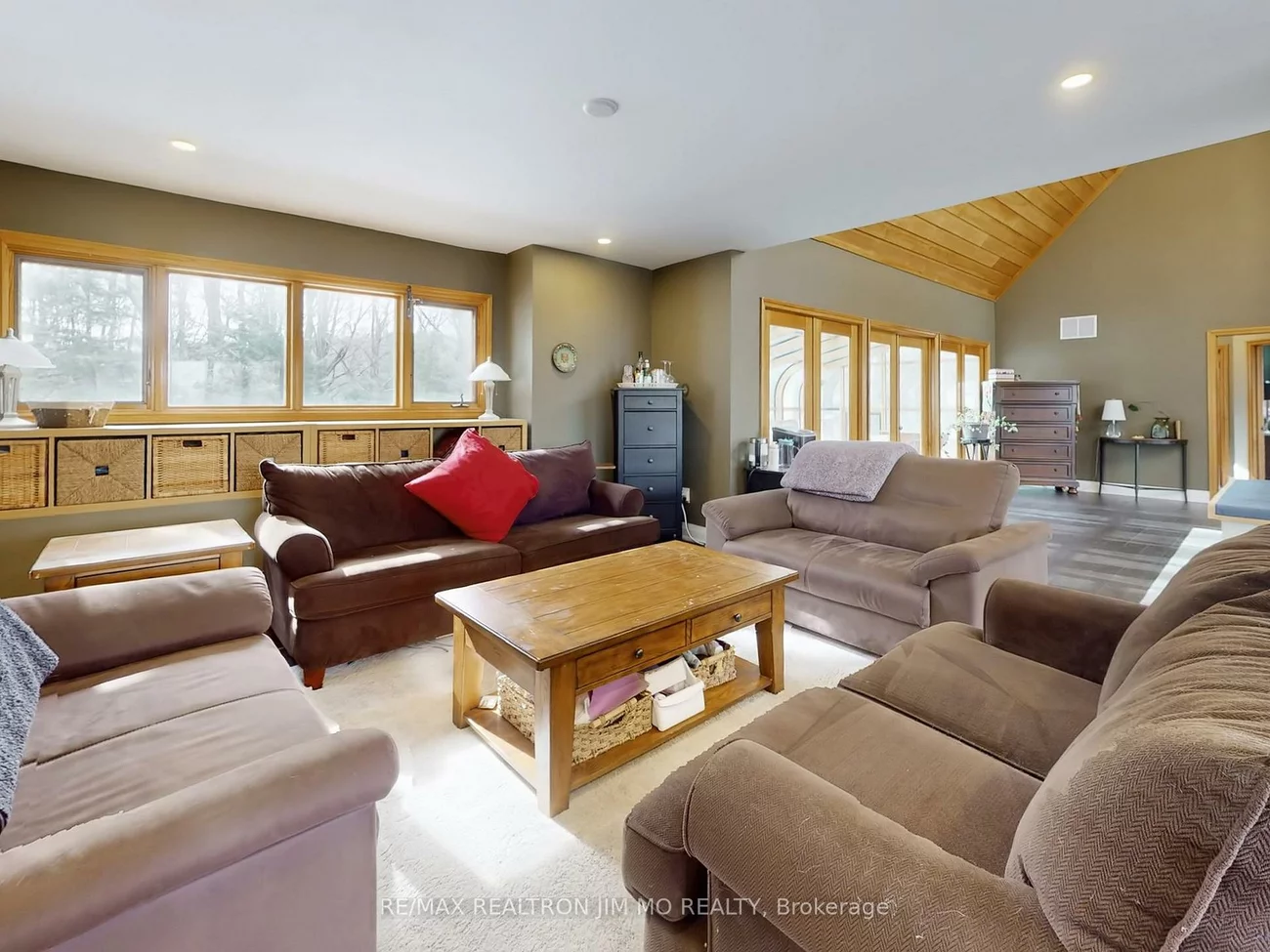 1785, Davis, Rural King, King