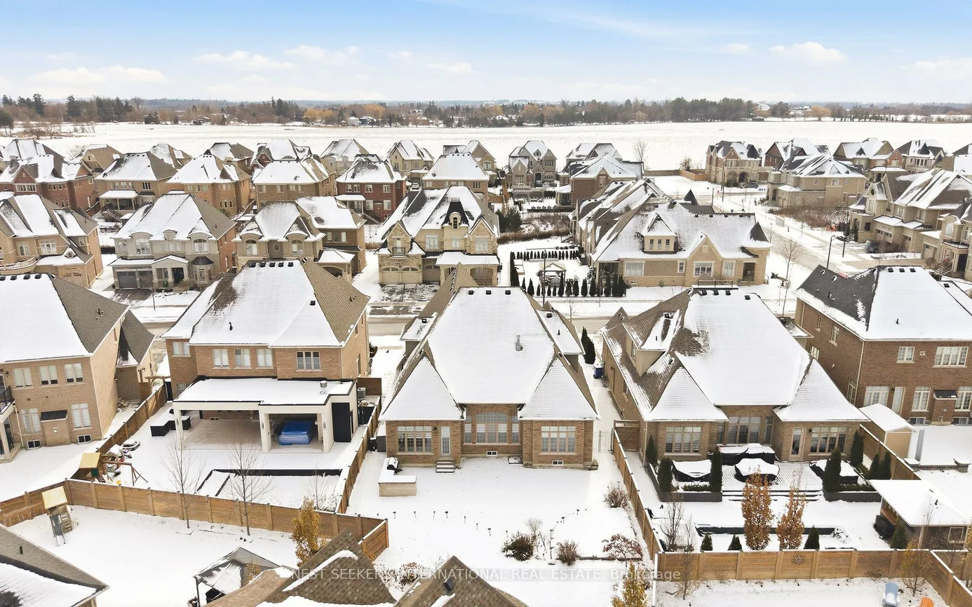 10, Larkin, Nobleton, King