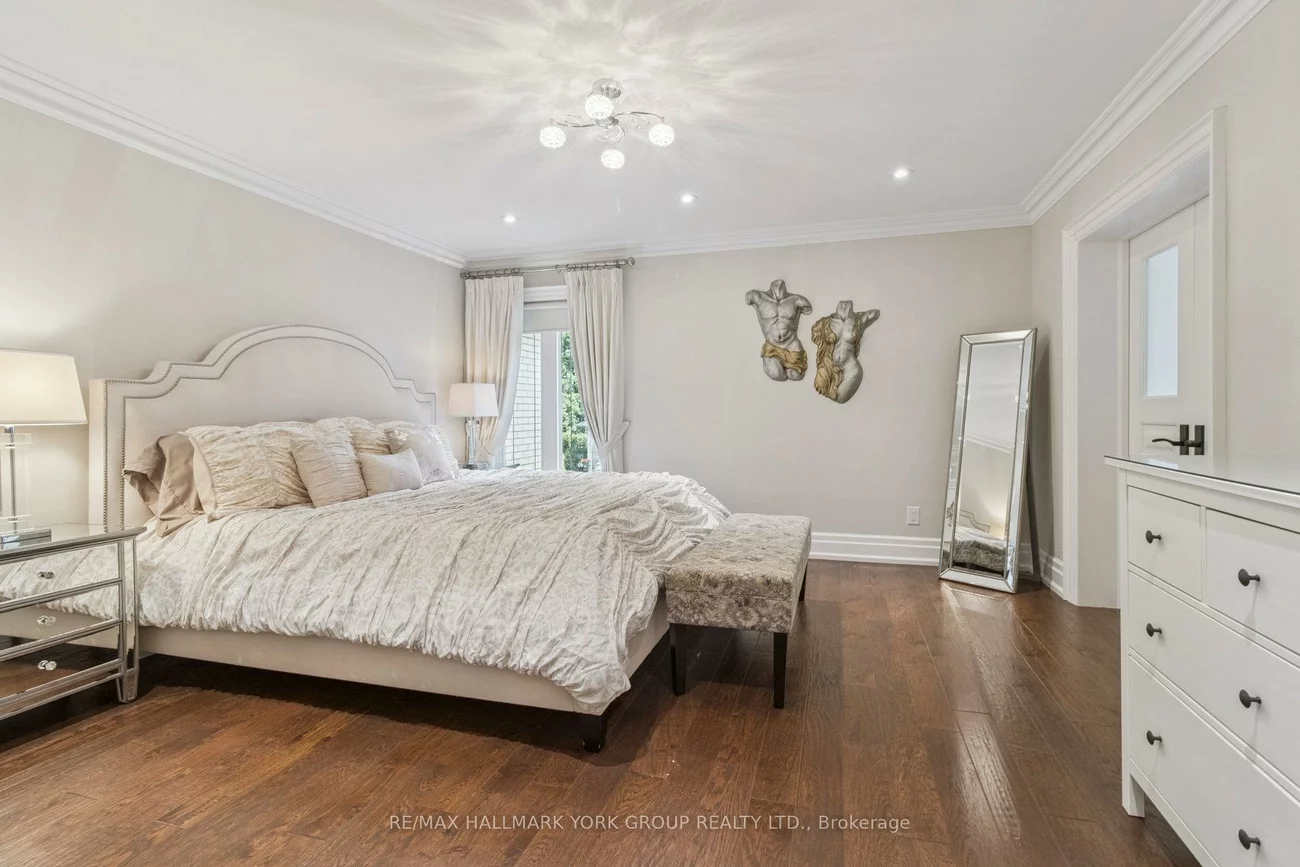 27, Scott, King City, King