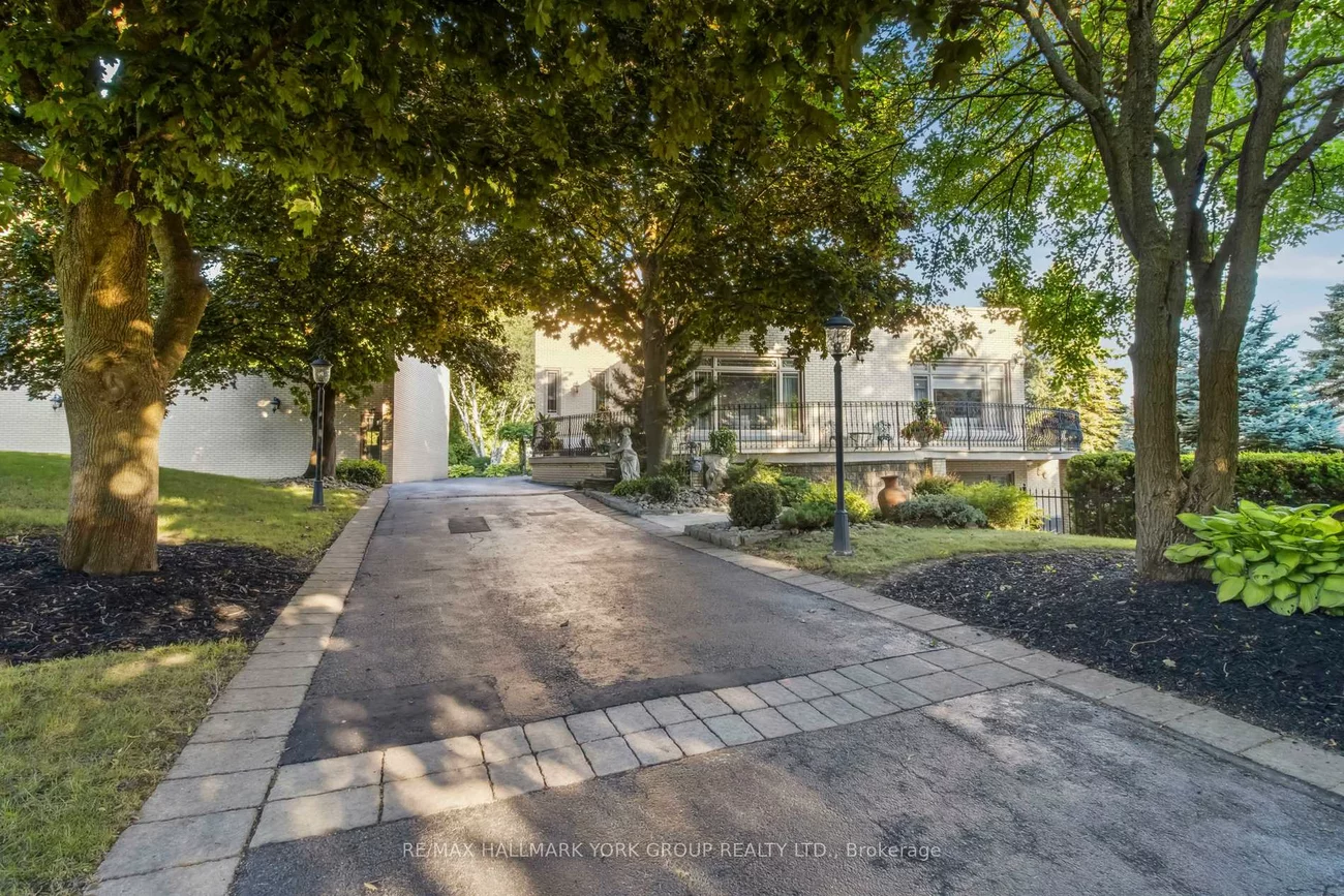 27, Scott, King City, King