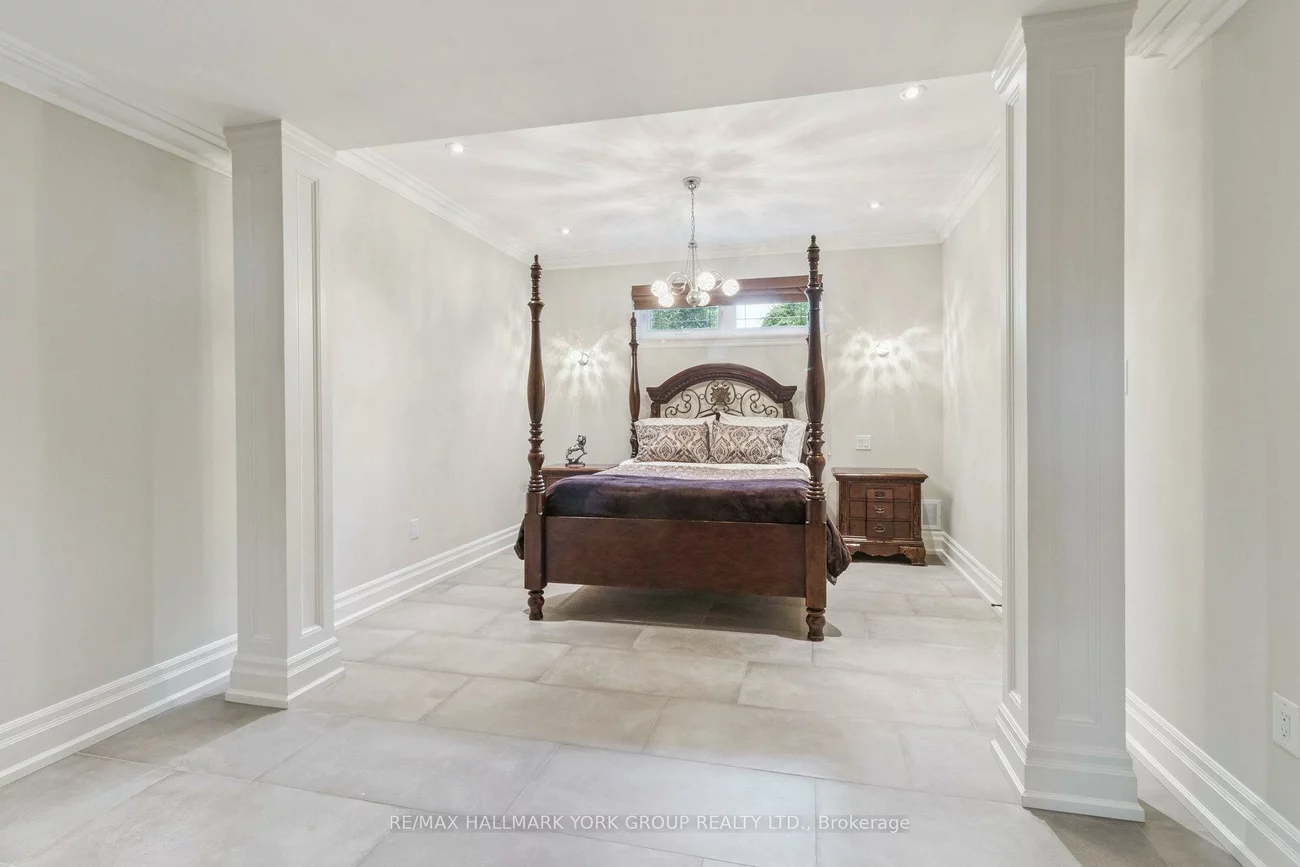 27, Scott, King City, King