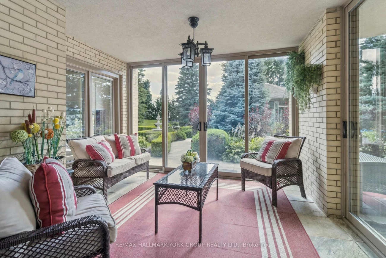 27, Scott, King City, King