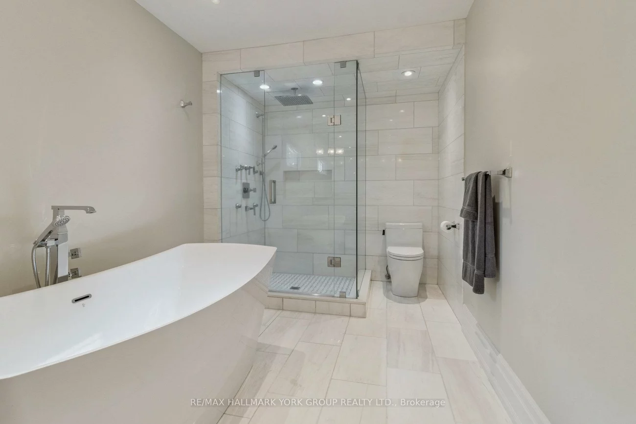 27, Scott, King City, King