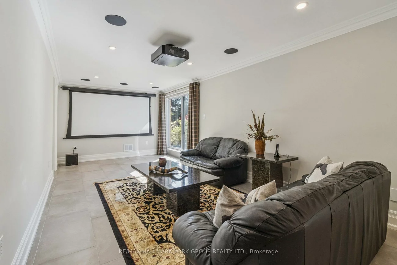 27, Scott, King City, King