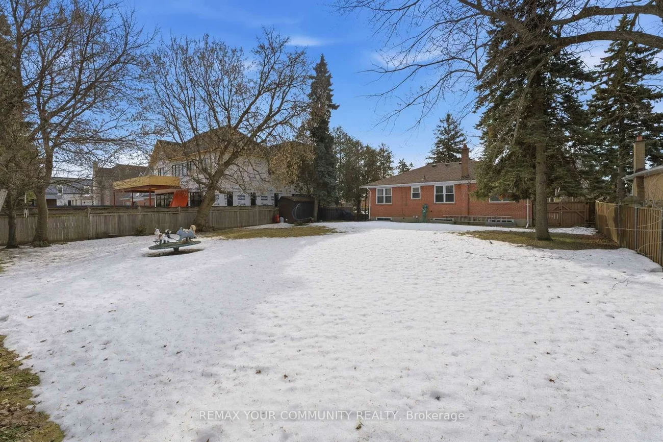 154, Hollingsworth, King City, King