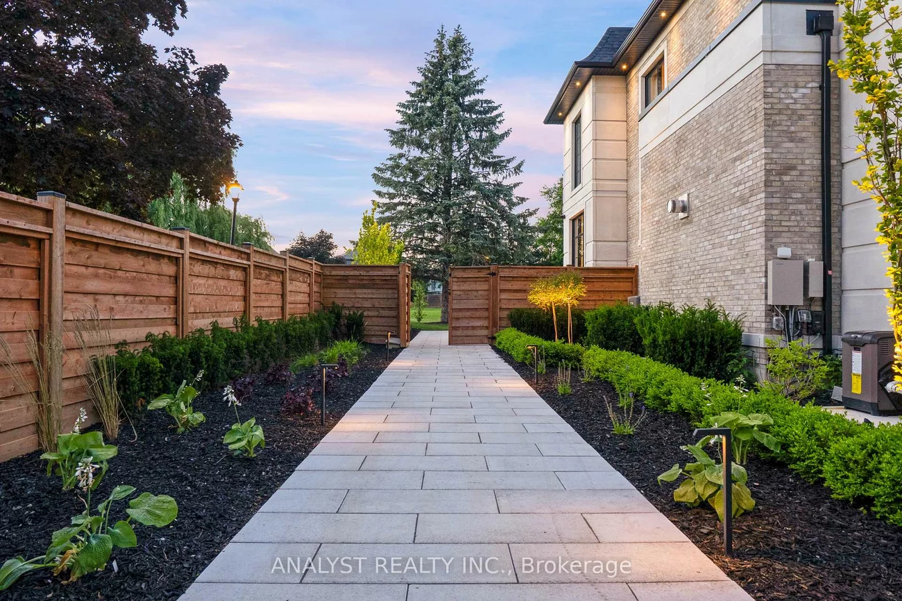 81, Ellis, Nobleton, King