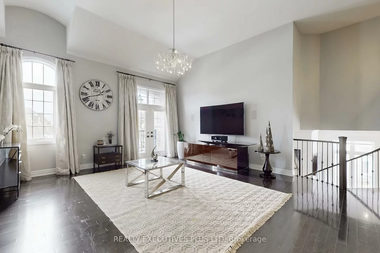 10, Sim Hill, King City, King