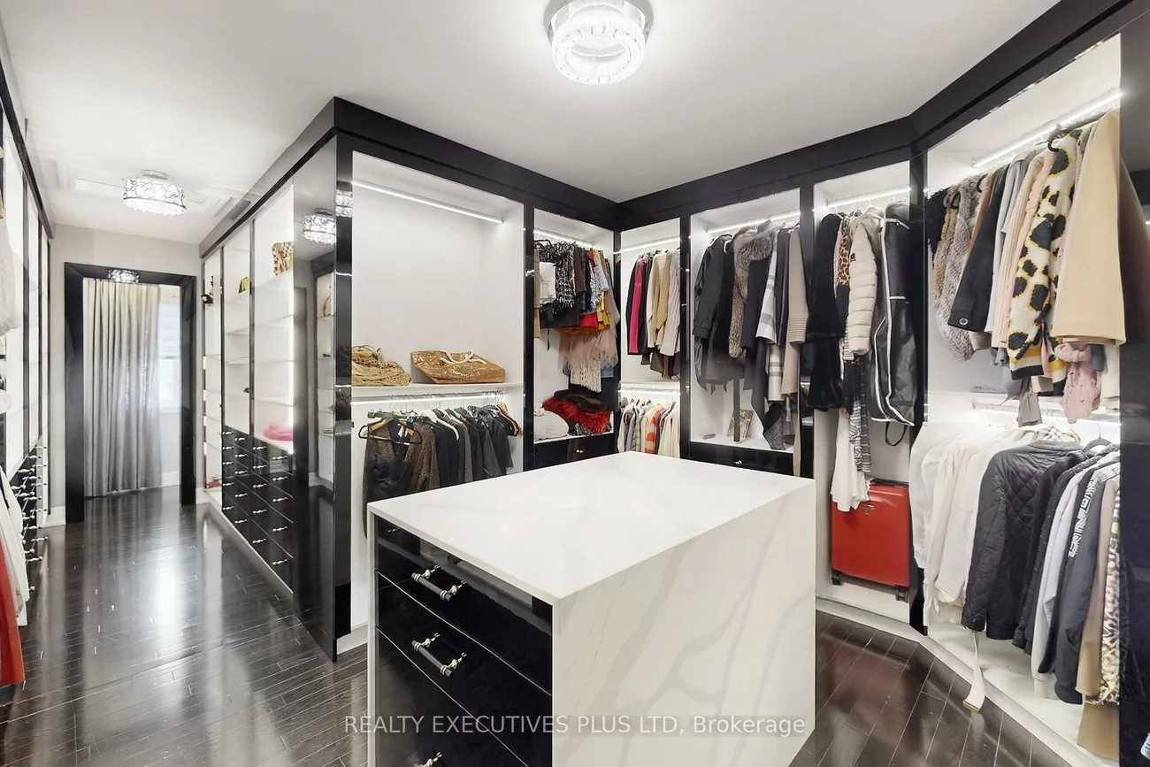 10, Sim Hill, King City, King