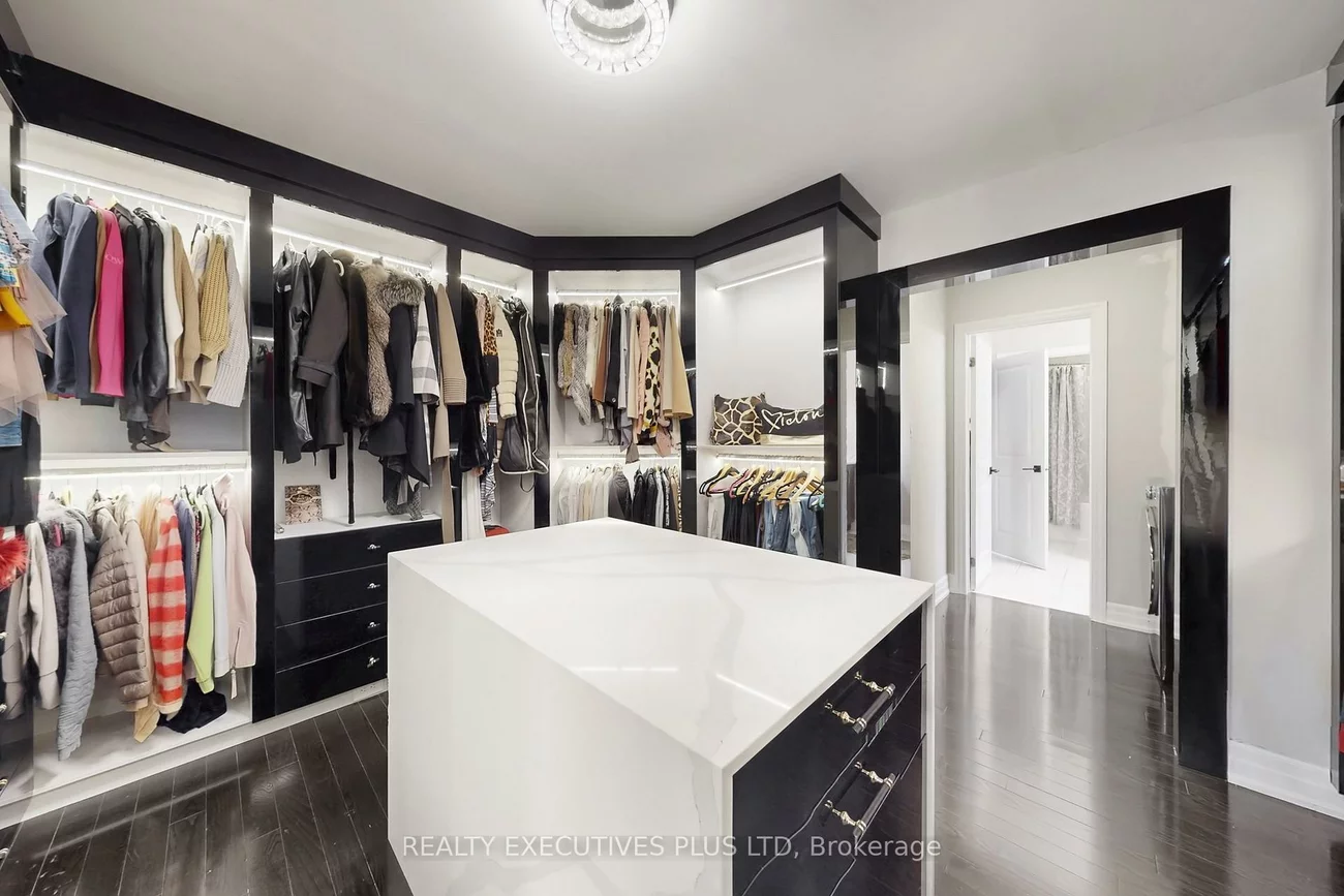 10, Sim Hill, King City, King