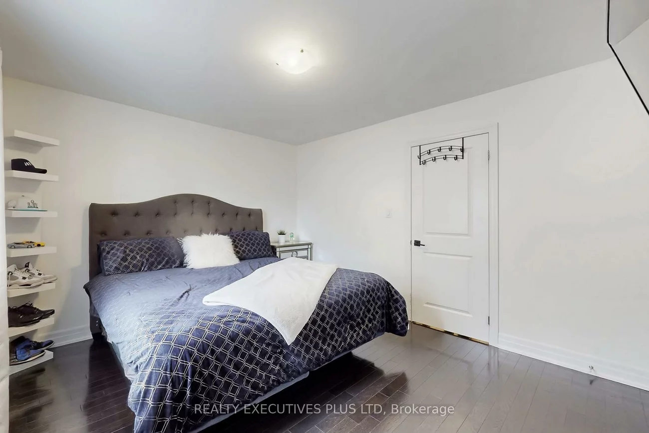 10, Sim Hill, King City, King