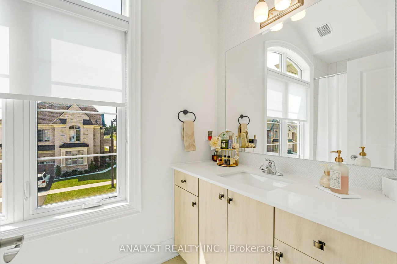 94, Crawford, Nobleton, King