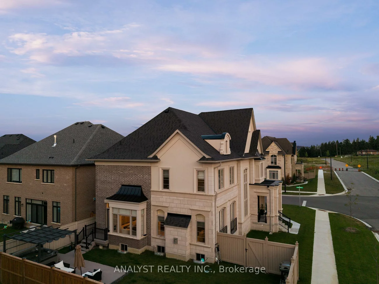 94, Crawford, Nobleton, King