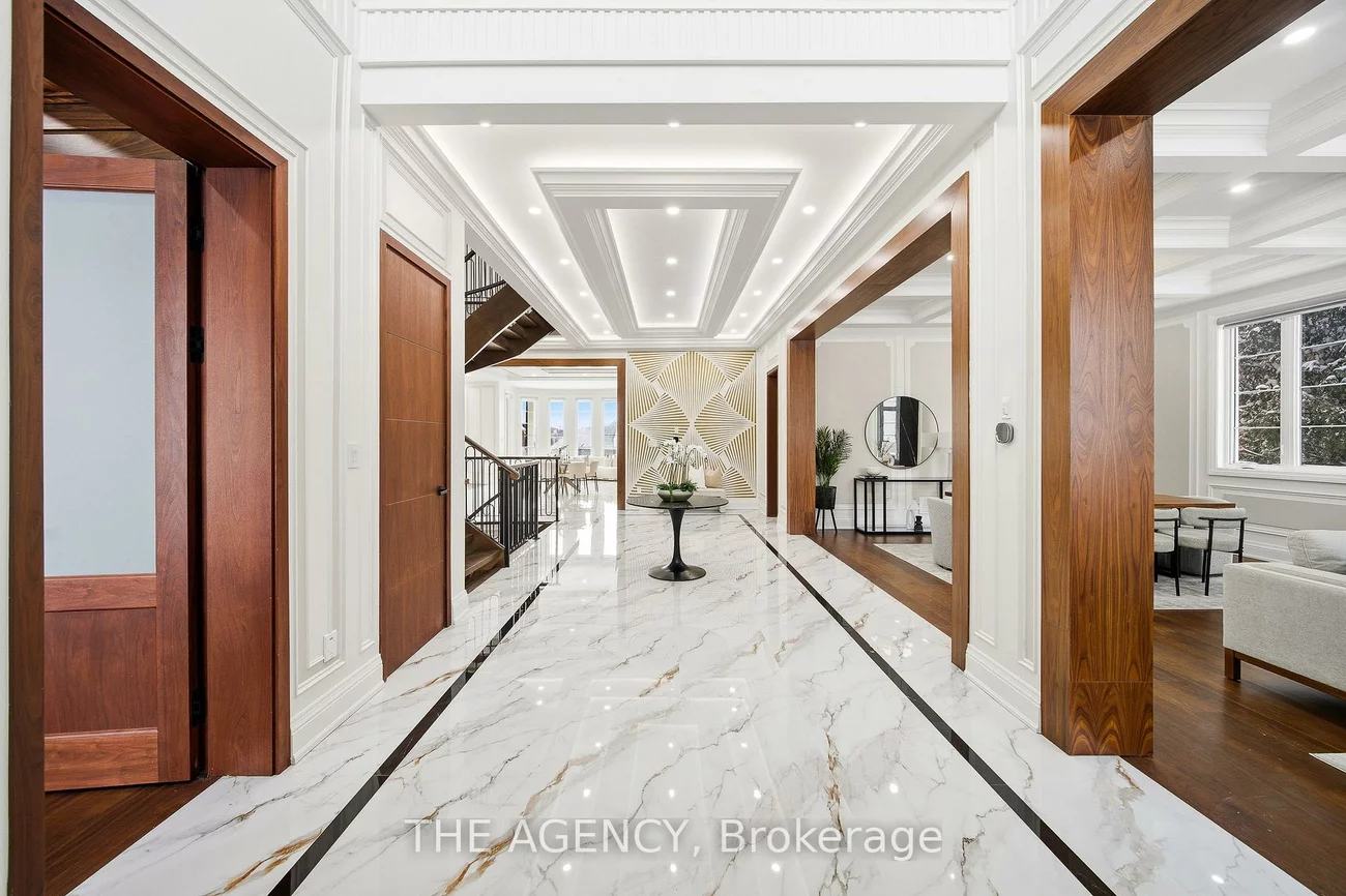 221, Burton Grove, King City, King