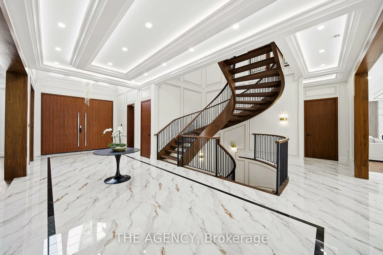 221, Burton Grove, King City, King