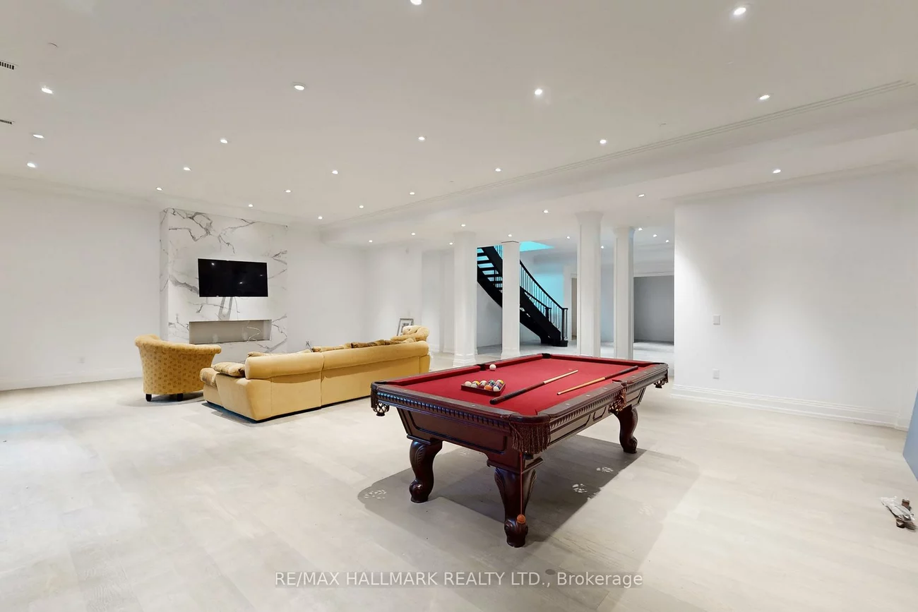 15, Eden Vale, Rural King, King