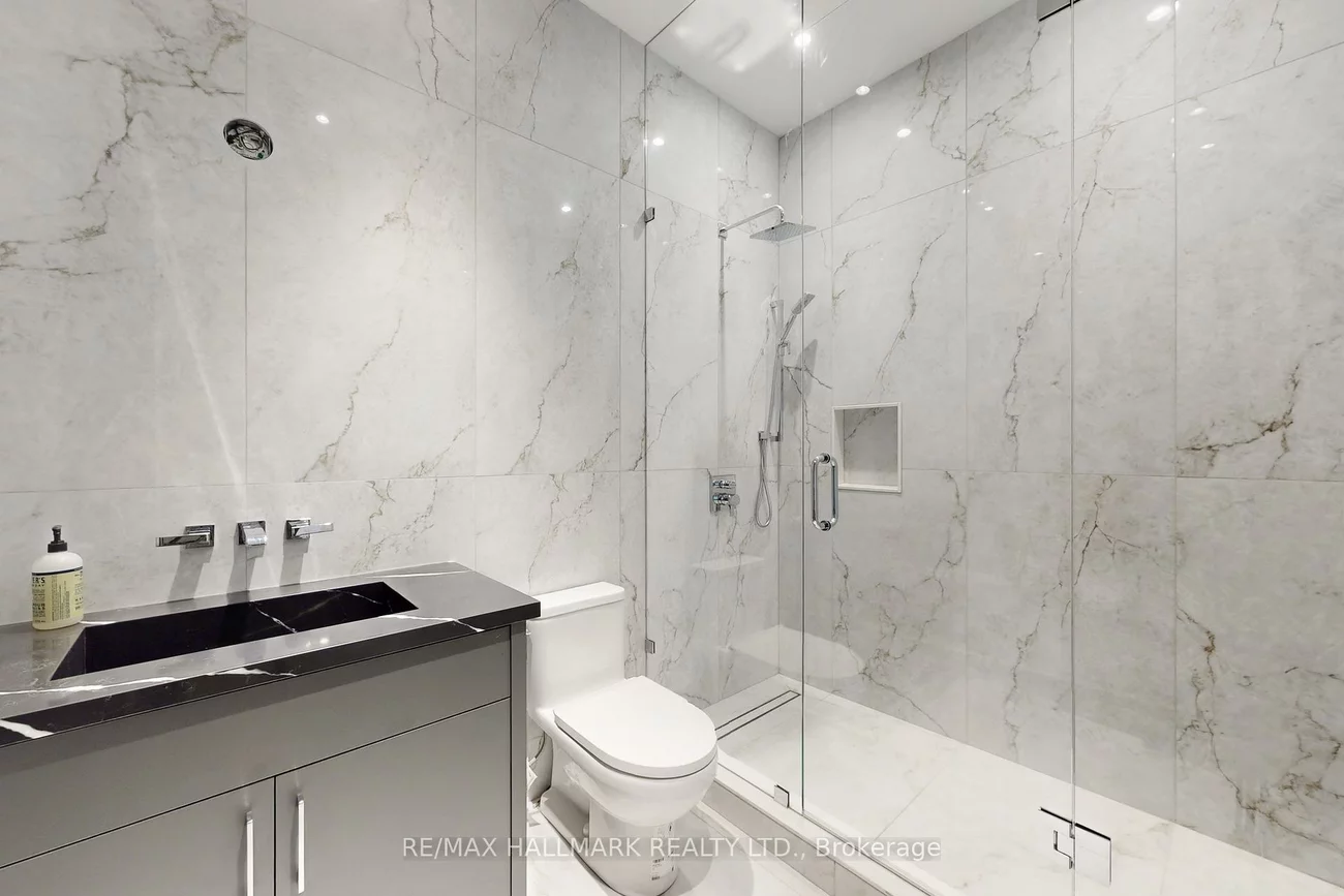 15, Eden Vale, Rural King, King