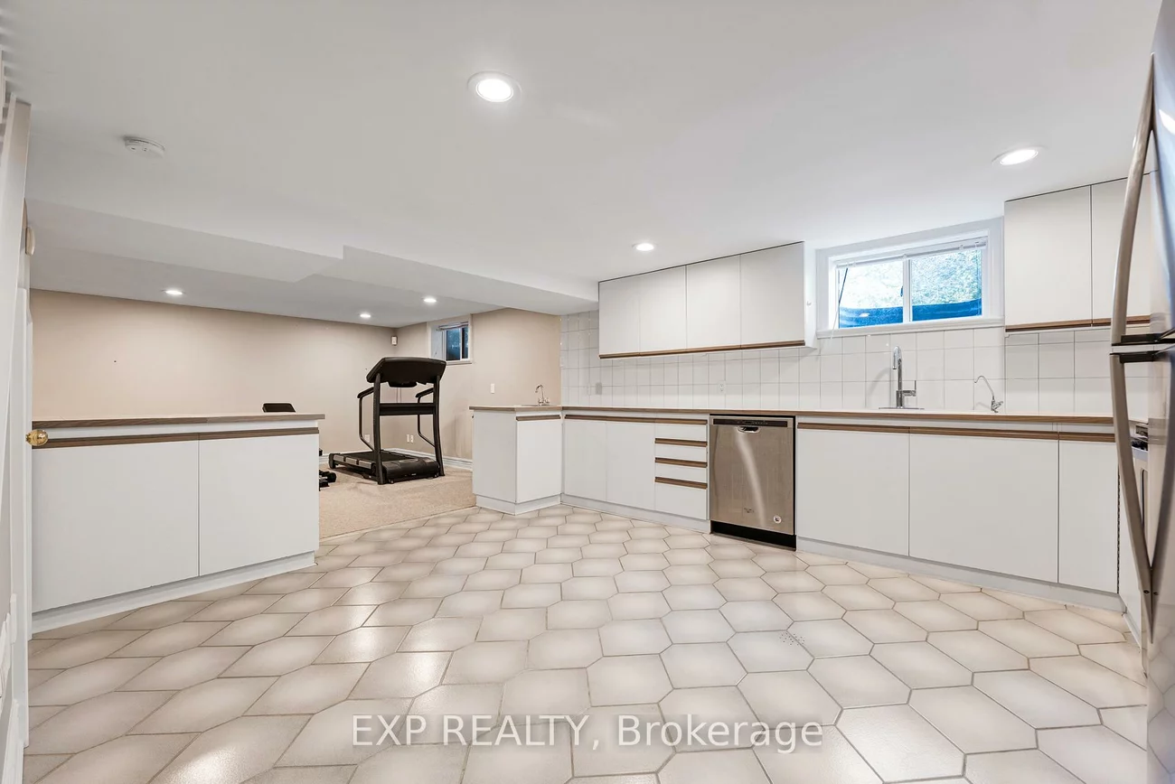 925, 15th, Rural King, King