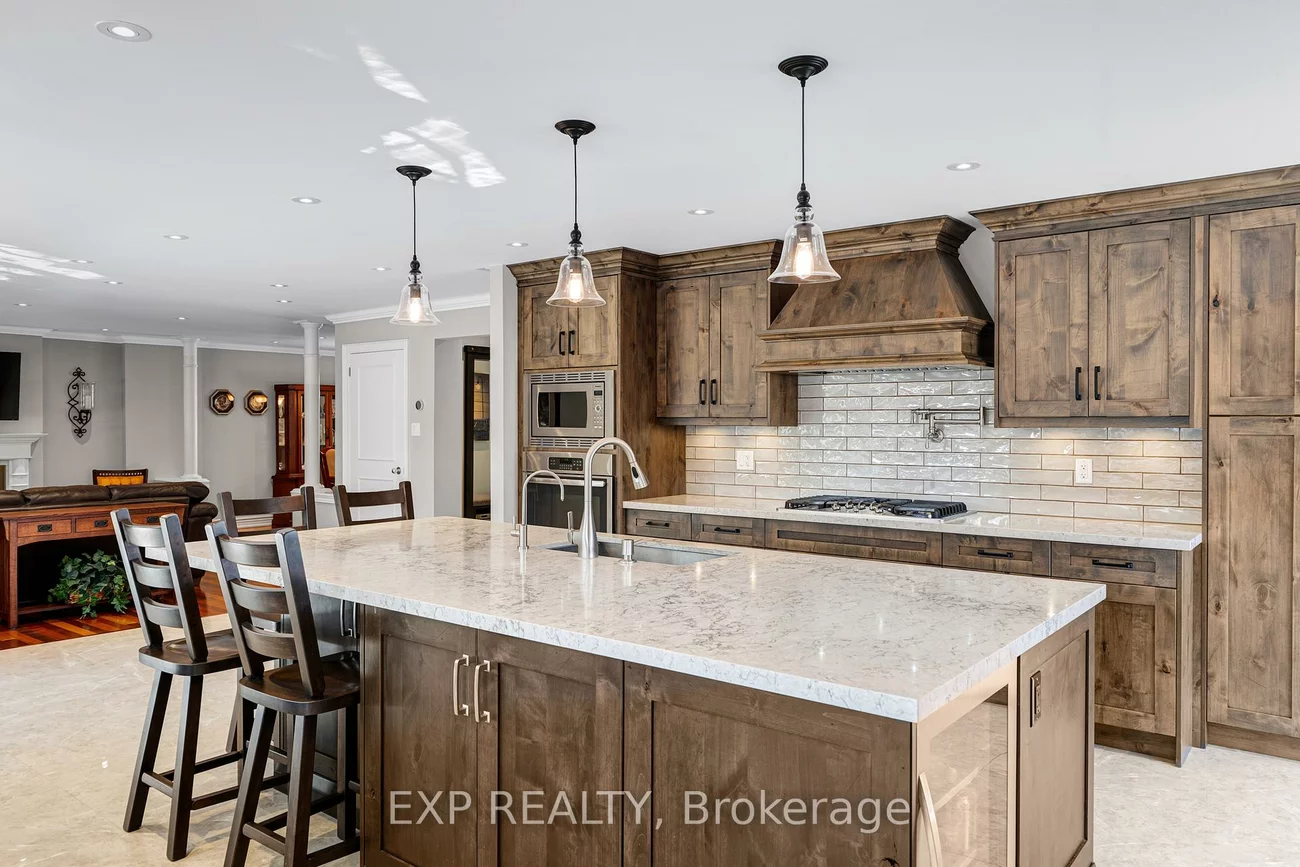 925, 15th, Rural King, King