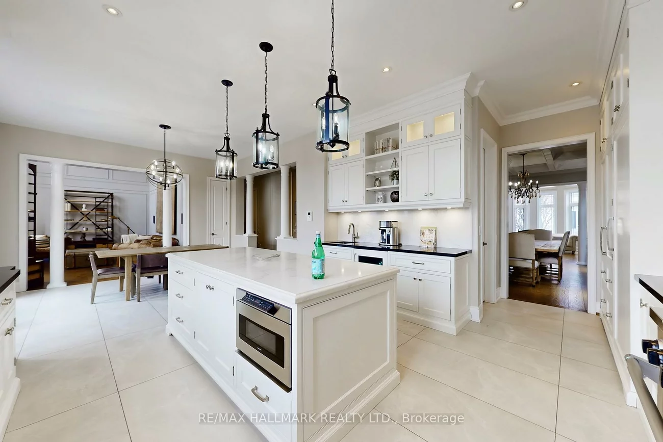 24, Bluff, Nobleton, King