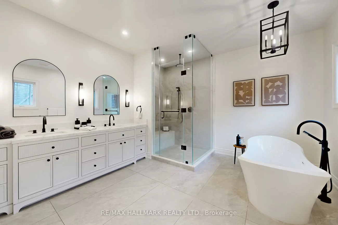 24, Bluff, Nobleton, King