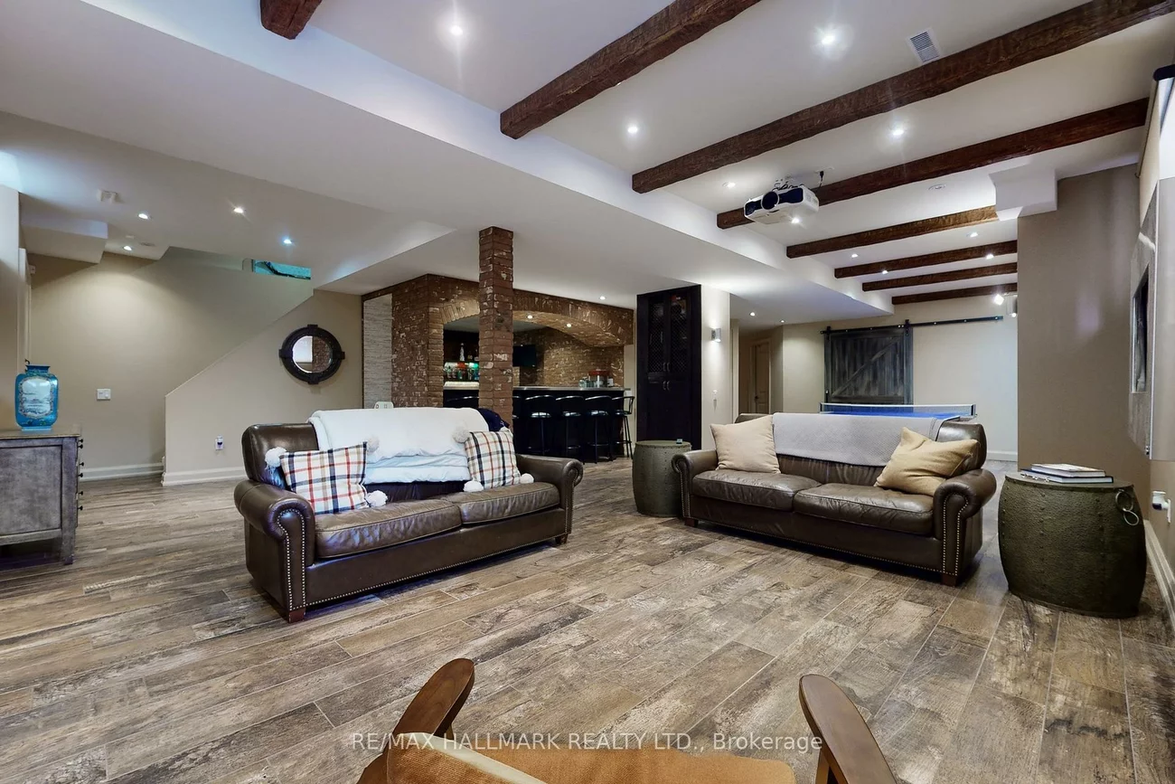 24, Bluff, Nobleton, King