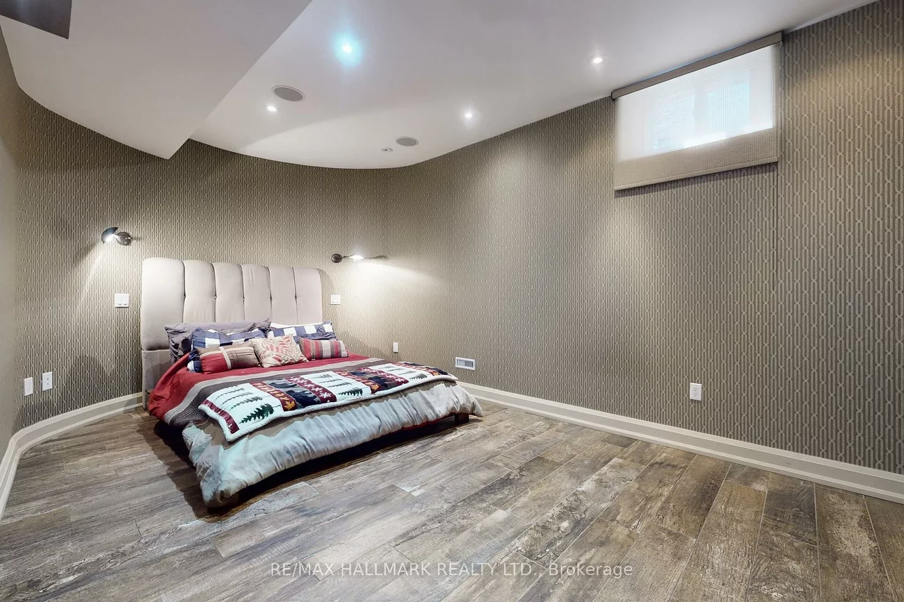 24, Bluff, Nobleton, King