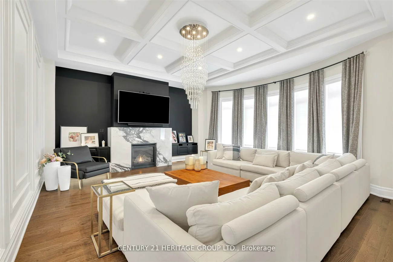 43, Sir Henry, King City, King