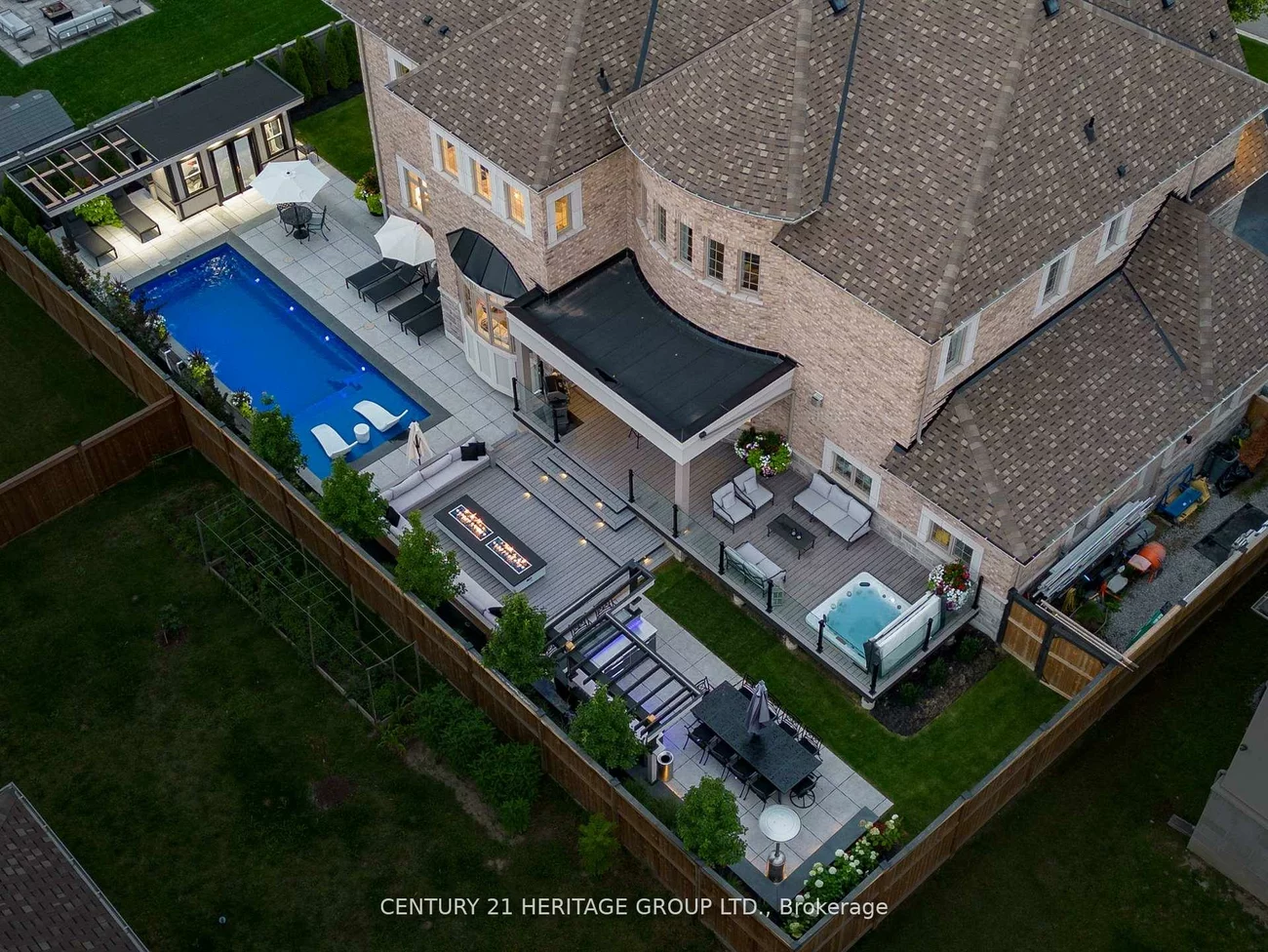 43, Sir Henry, King City, King