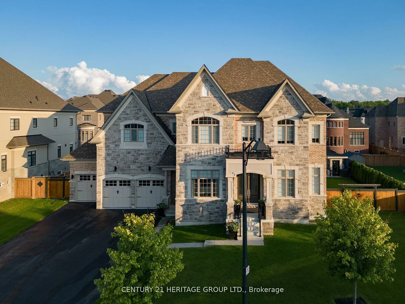 43, Sir Henry, King City, King