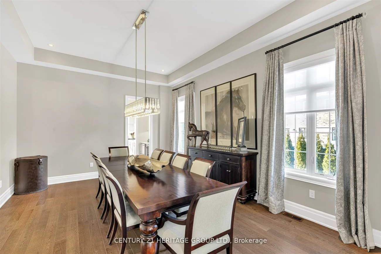 43, Sir Henry, King City, King