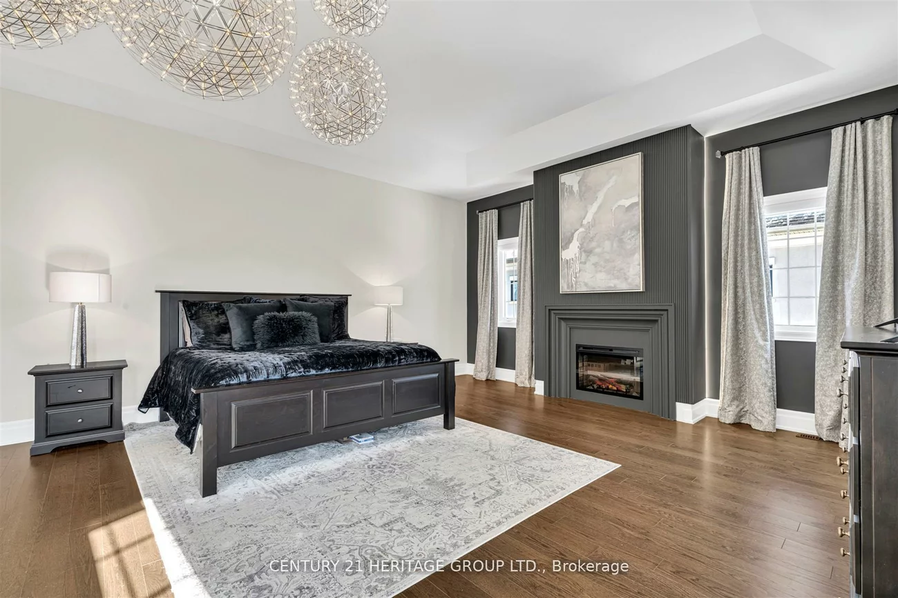 43, Sir Henry, King City, King