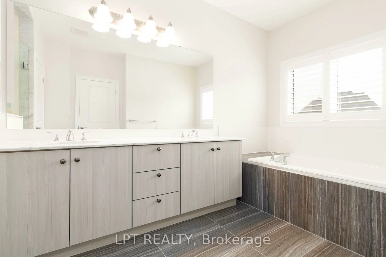 113, Burns, King City, King