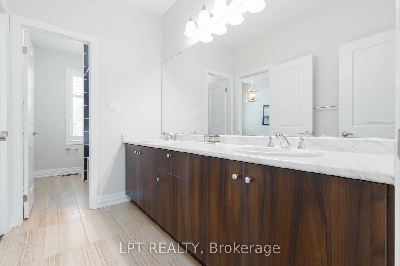 113, Burns, King City, King