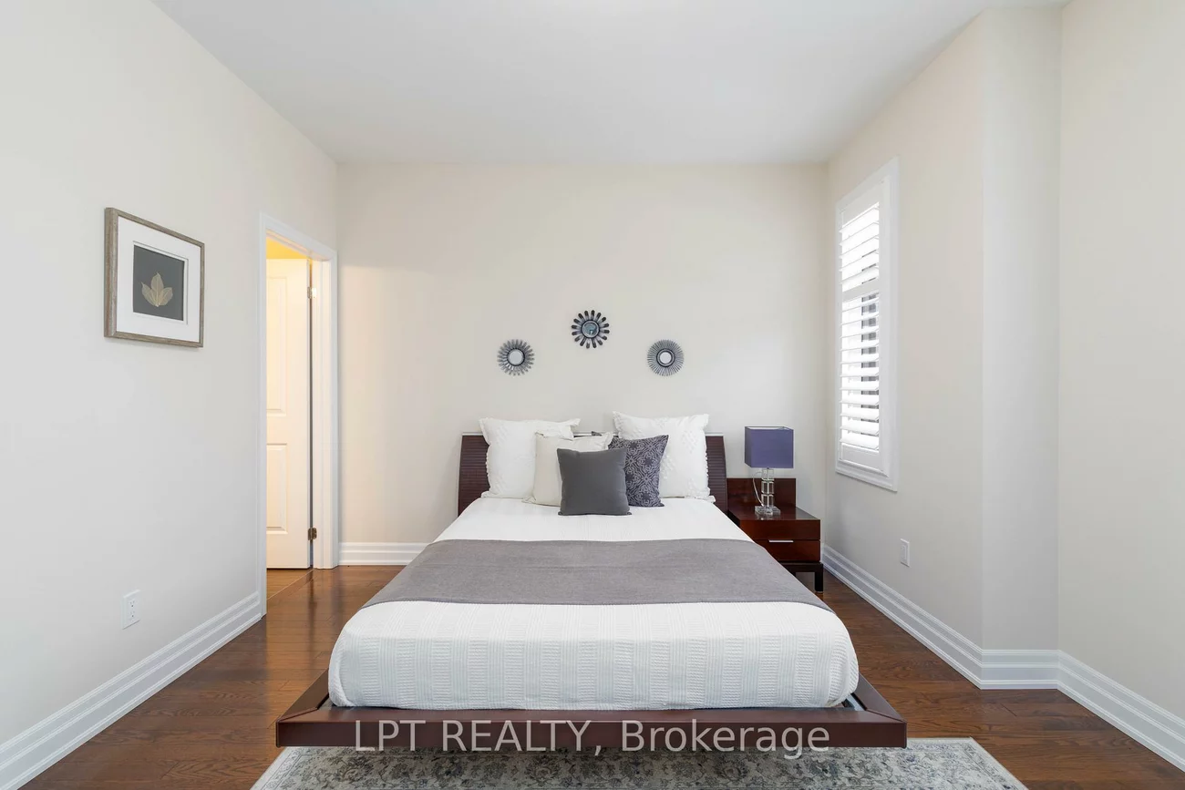 113, Burns, King City, King