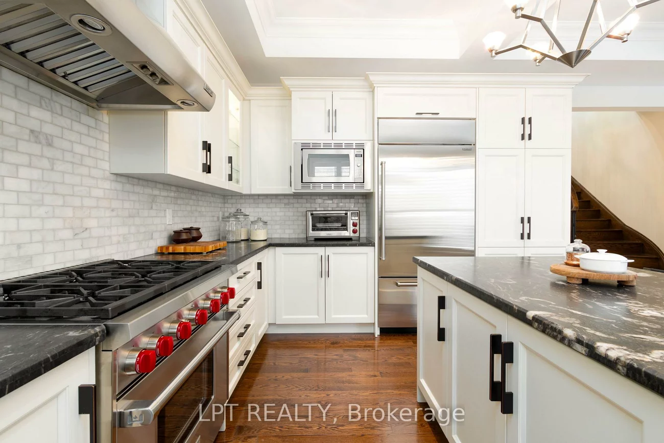 113, Burns, King City, King