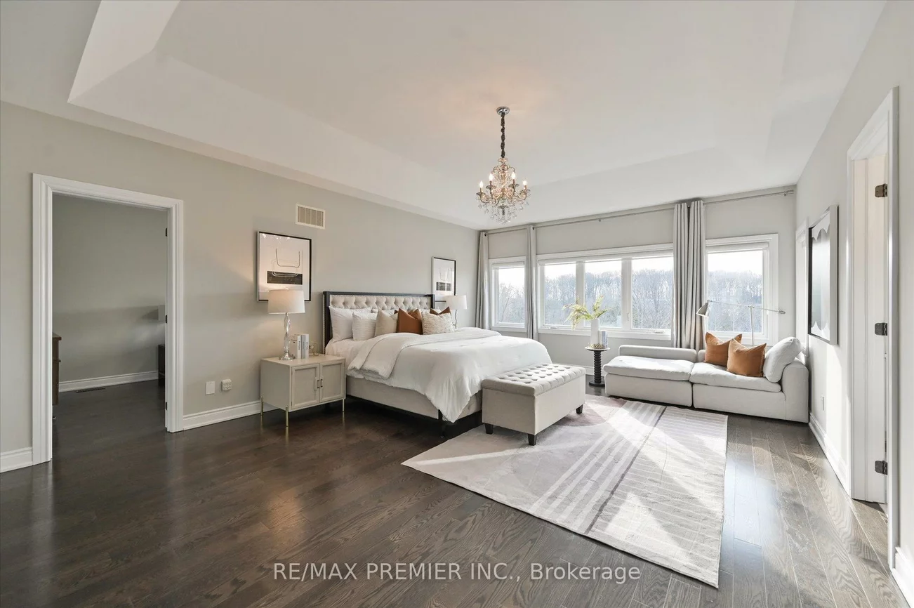 126, Burns, King City, King