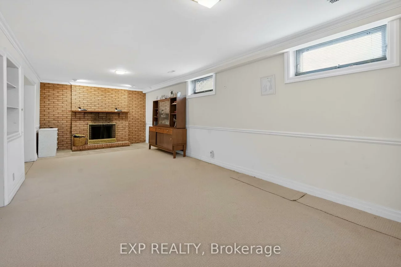 124, Ellis, Nobleton, King