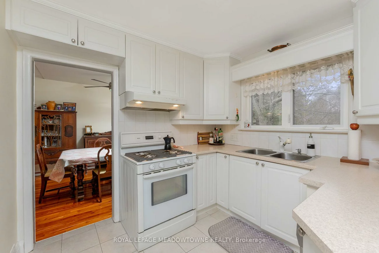 208, Martin, King City, King