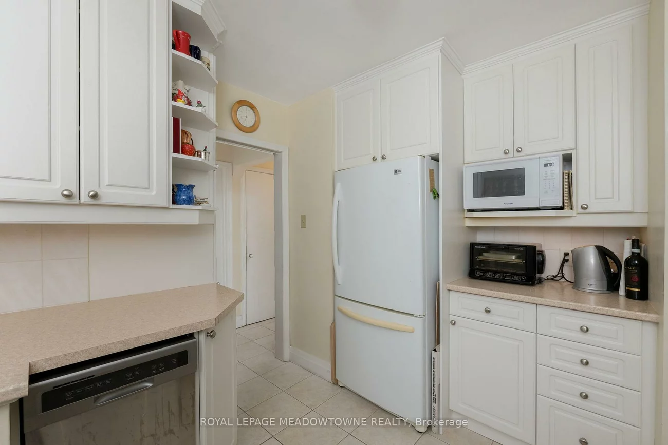 208, Martin, King City, King