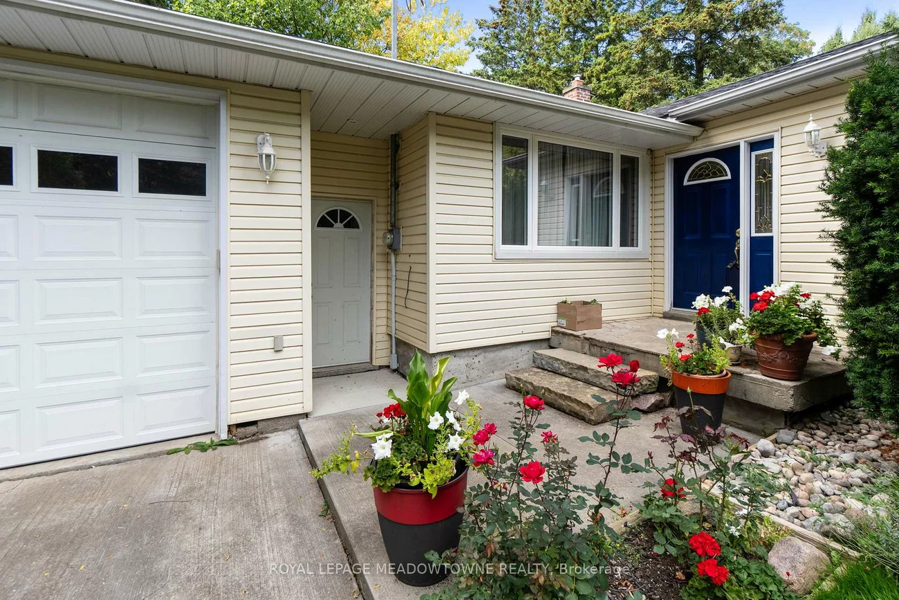 208, Martin, King City, King