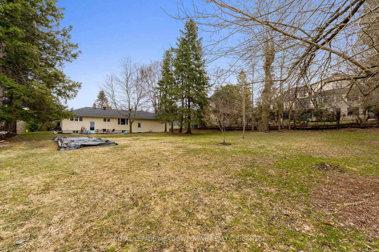 208, Martin, King City, King