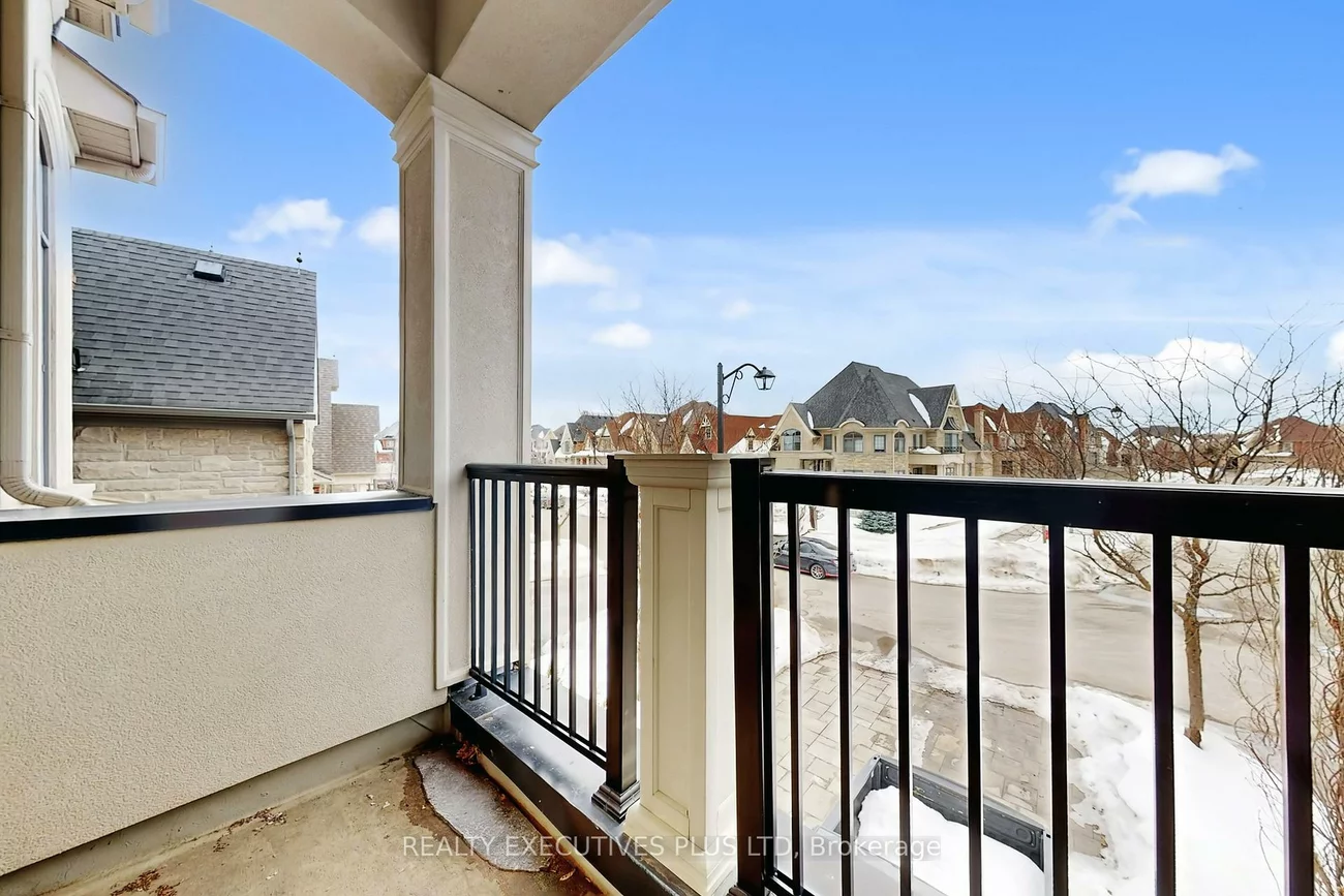 10, Sim Hill, King City, King