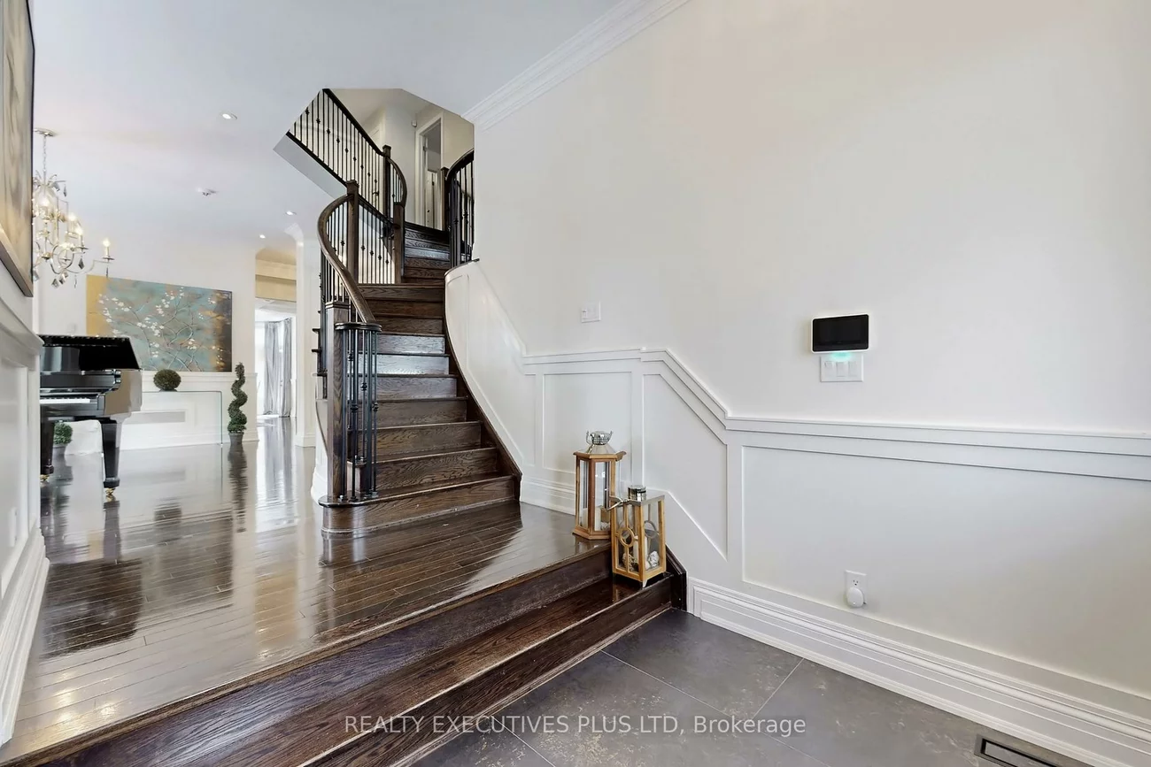 10, Sim Hill, King City, King