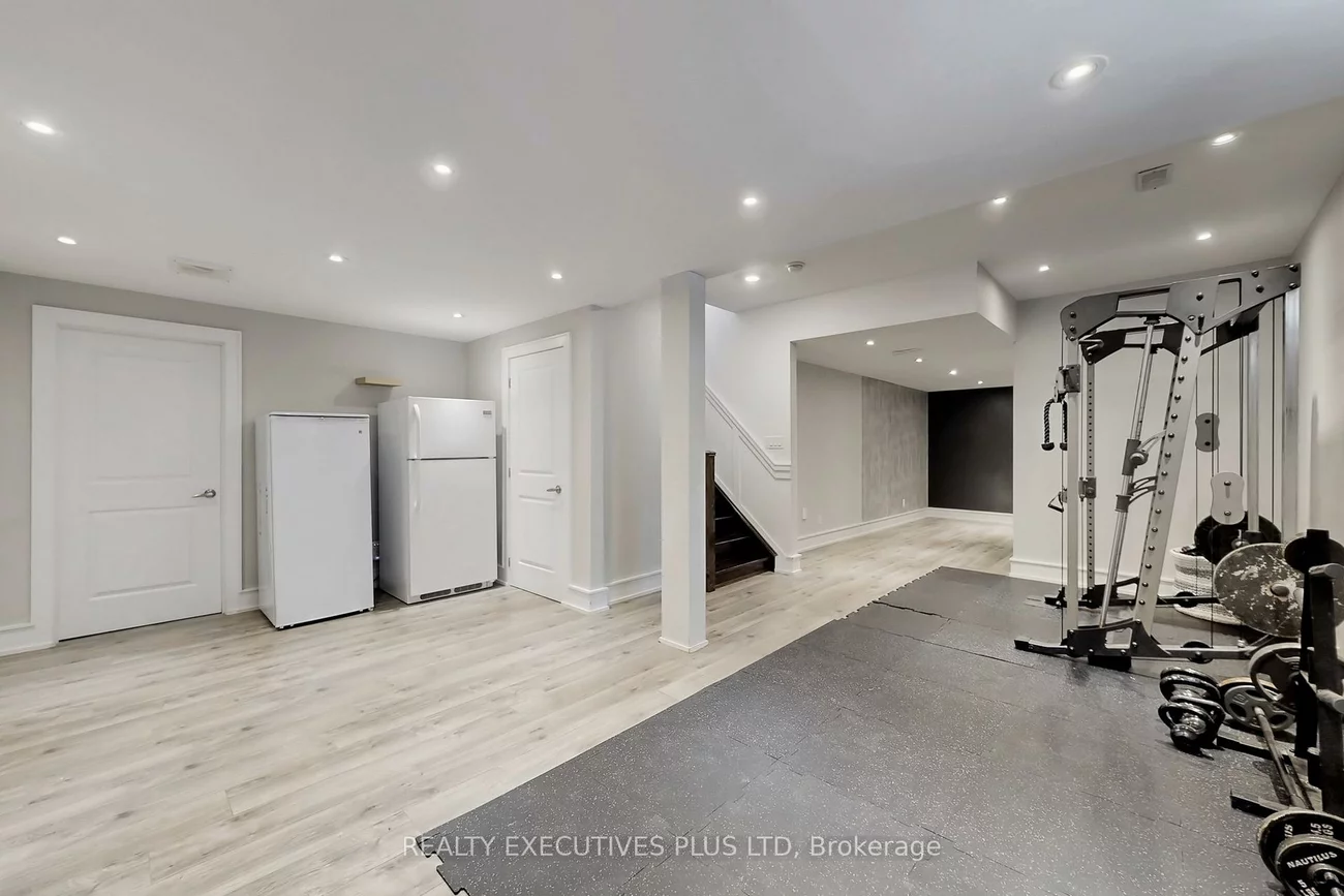 10, Sim Hill, King City, King