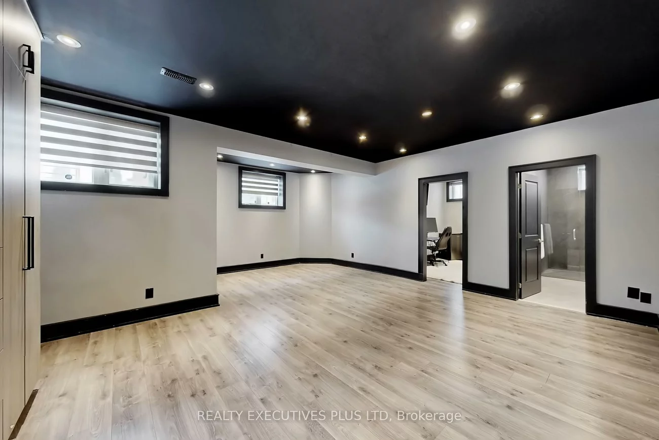 10, Sim Hill, King City, King